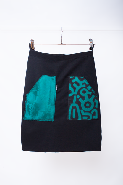 Black pencil Skirt with green pockets