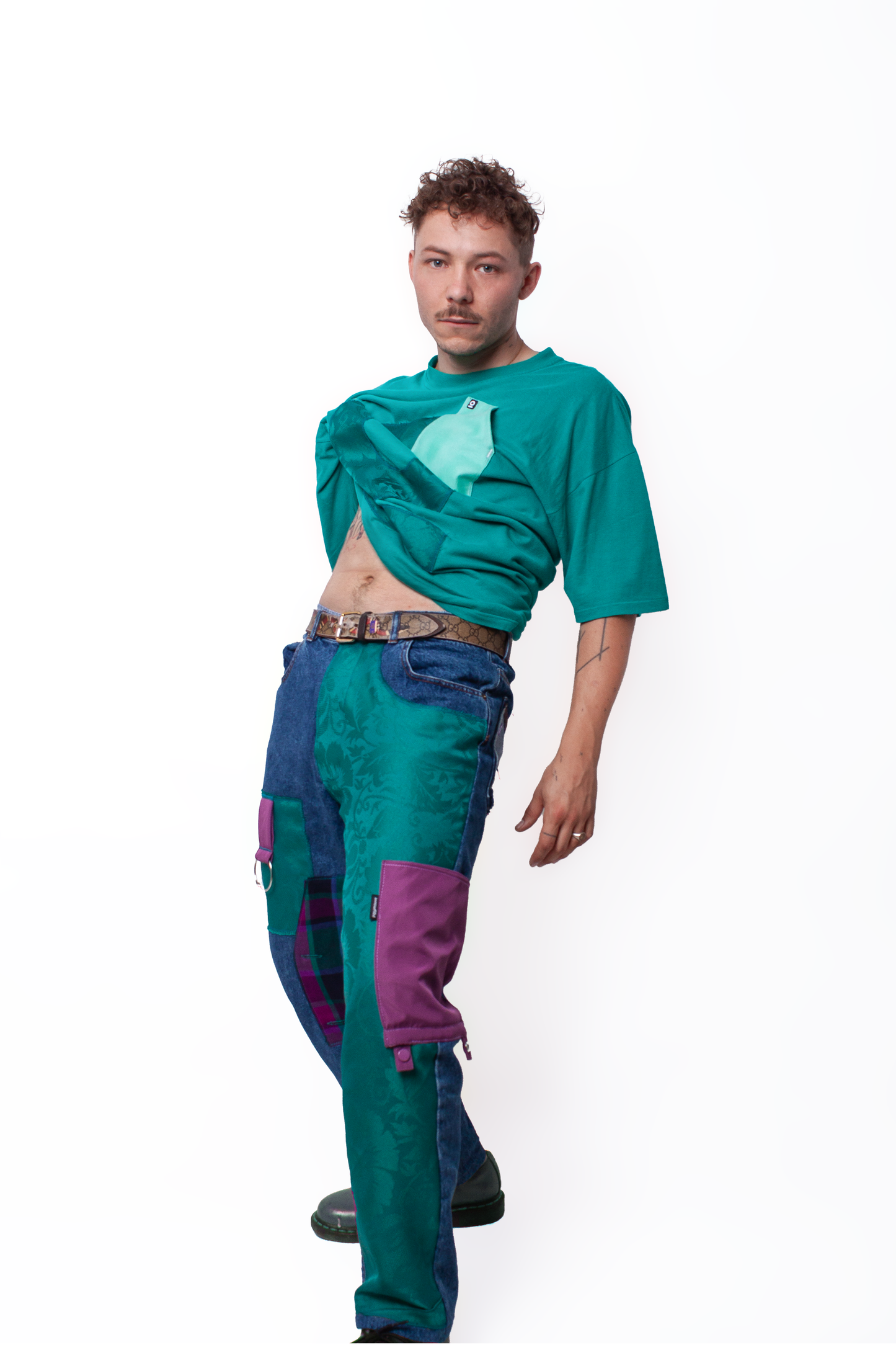 Asymetrique denim and green pants